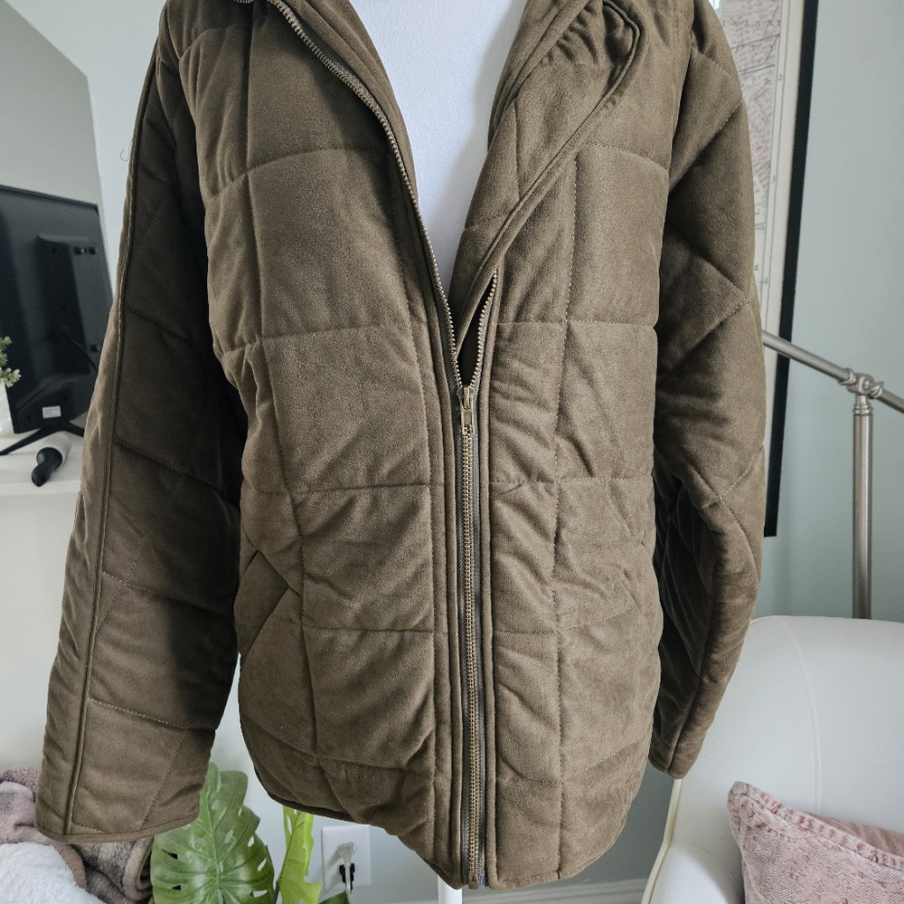 Womens ETCYY Quilted Jacket. NEW WITH TAGS. Size M Dark Green